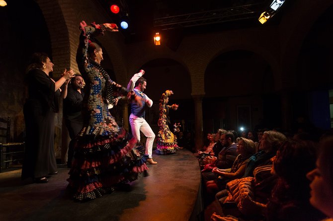 Seville: Puro Flamenco Show - Museo del Baile Flamenco - Flamenco in close quarters