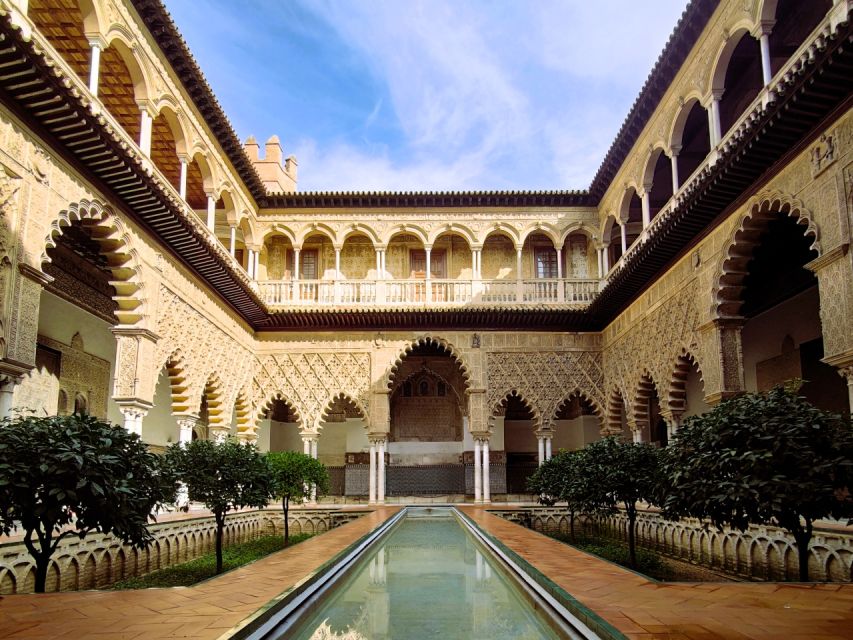 Seville: Small-Group Alcázar Guided Tour & Entry Ticket - Meeting in Plaza del Triunfo