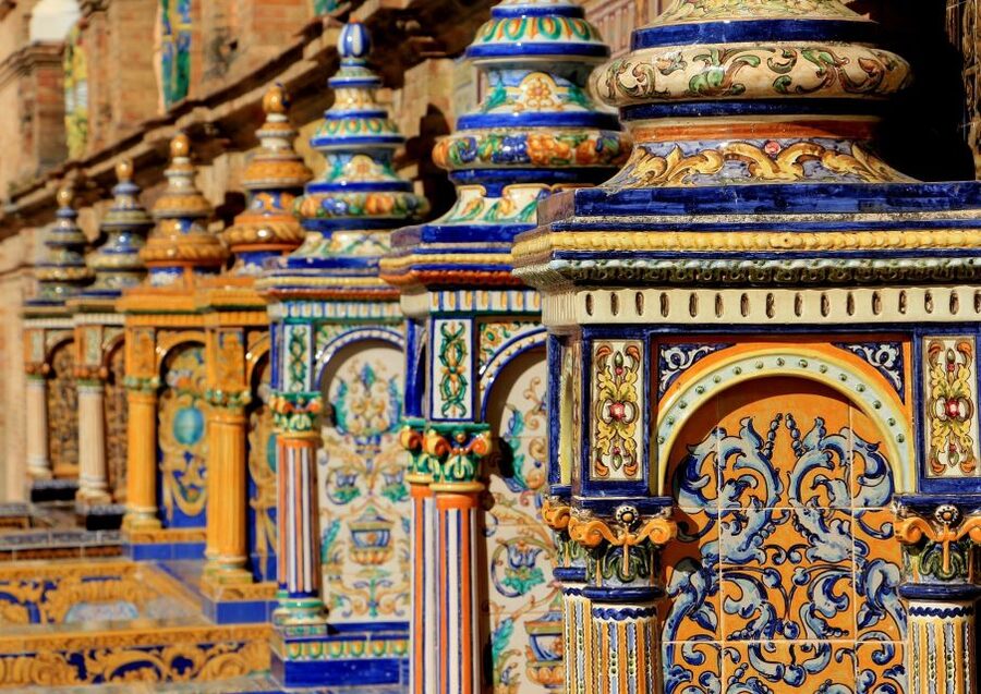 Seville: Small-Group City Highlights Walking Tour - Finishing at Plaza de España