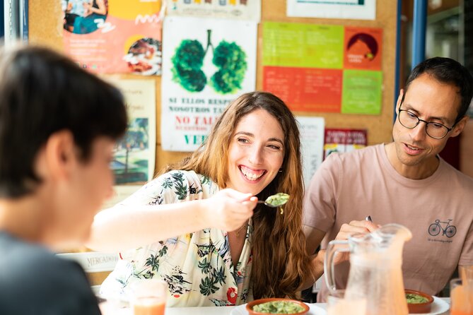 Seville Vegan Tapas Food and Market Walking Tour - Walking Triana and the Guadalquivir