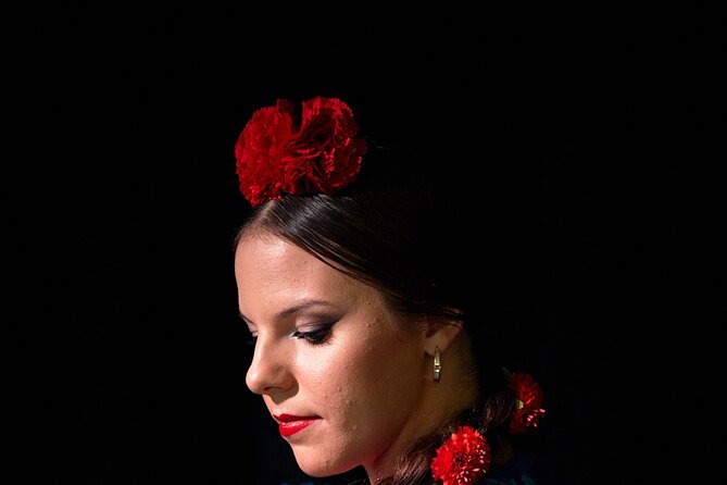 Skip the Line: Tablao Flamenco Pura Esencia Ticket - A close seat changes the experience