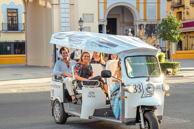 Tour Welcome Seville with Local Guide in Eco Tuk Tuk Private - Meeting point and timing