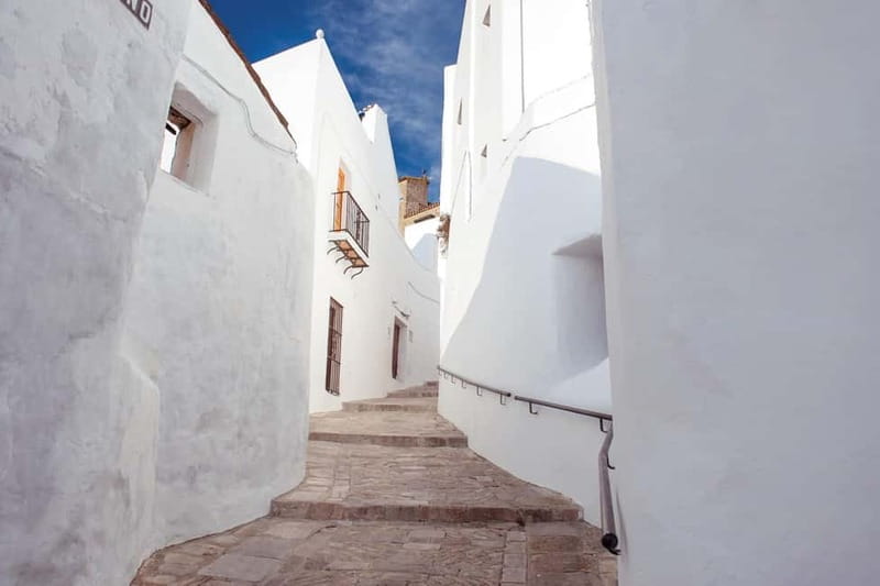 Vejer and Conil: Tour from Jerez, El Puerto, Cádiz, Chiclana - A short trip from city streets to whitewashed towns