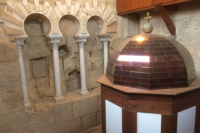 Visit in Spanish to the Cathedral Mosque. Does not include entrance ticket - Why a guide helps in the Mosque-Cathedral