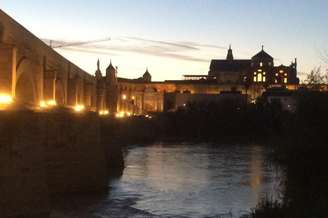 Visit in Spanish to the Cathedral Mosque. Does not include entrance ticket - Practical details before you book