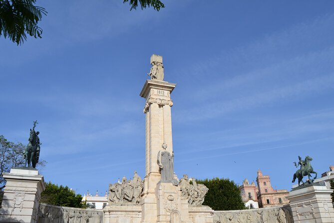 Walking Tour through Cádiz: Stories from the hand of a local guide - A useful first look at Cádiz
