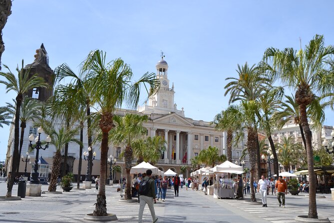 Walking Tour through Cádiz: Stories from the hand of a local guide - Plaza de España sets the scene